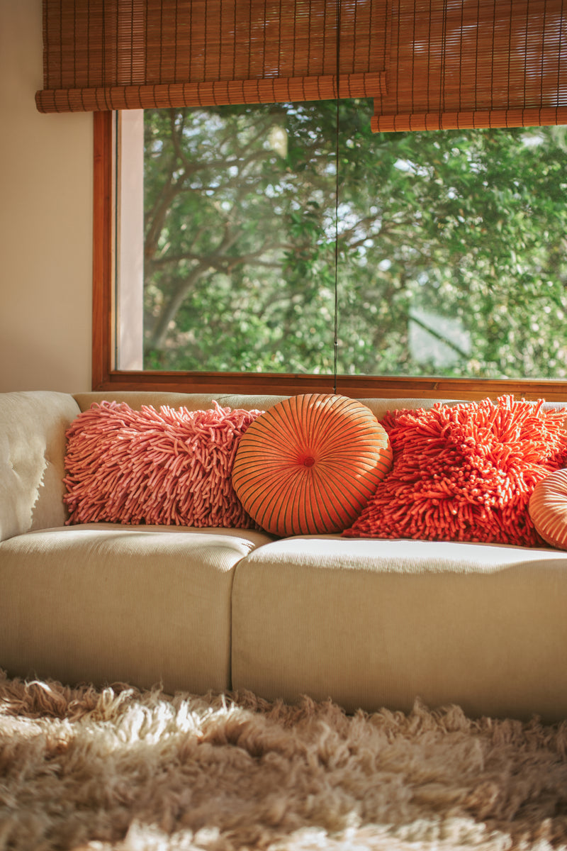 HKliving Rugged Woolen Pink Cushion