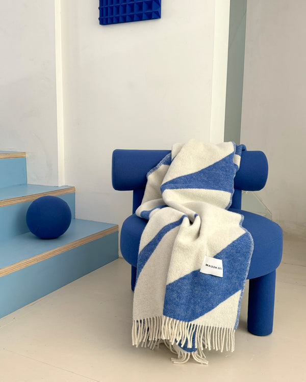 Swirl Blanket/ Throw in Cobalt Blue White