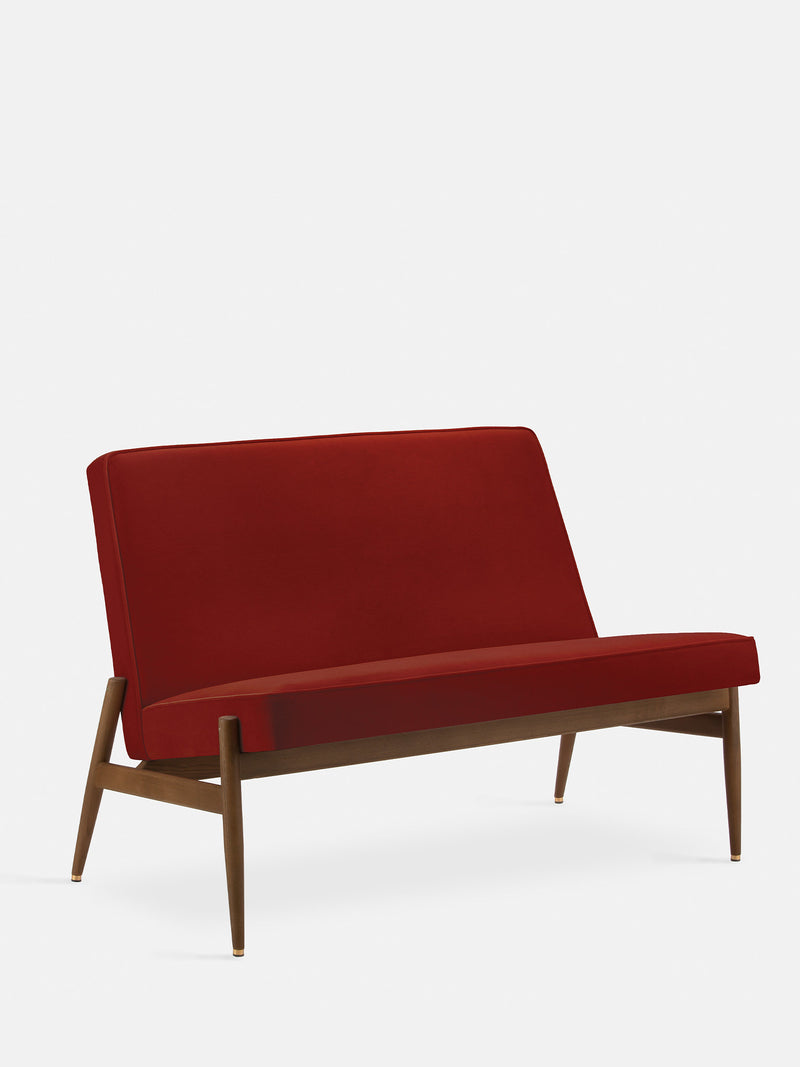 Club Sofa - Mid Century Design