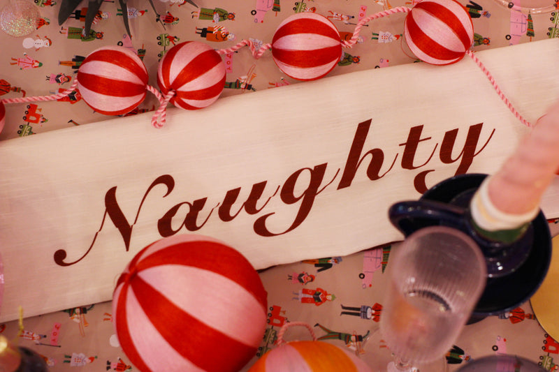 Naughty & Nice Christmas Napkin Set (2)