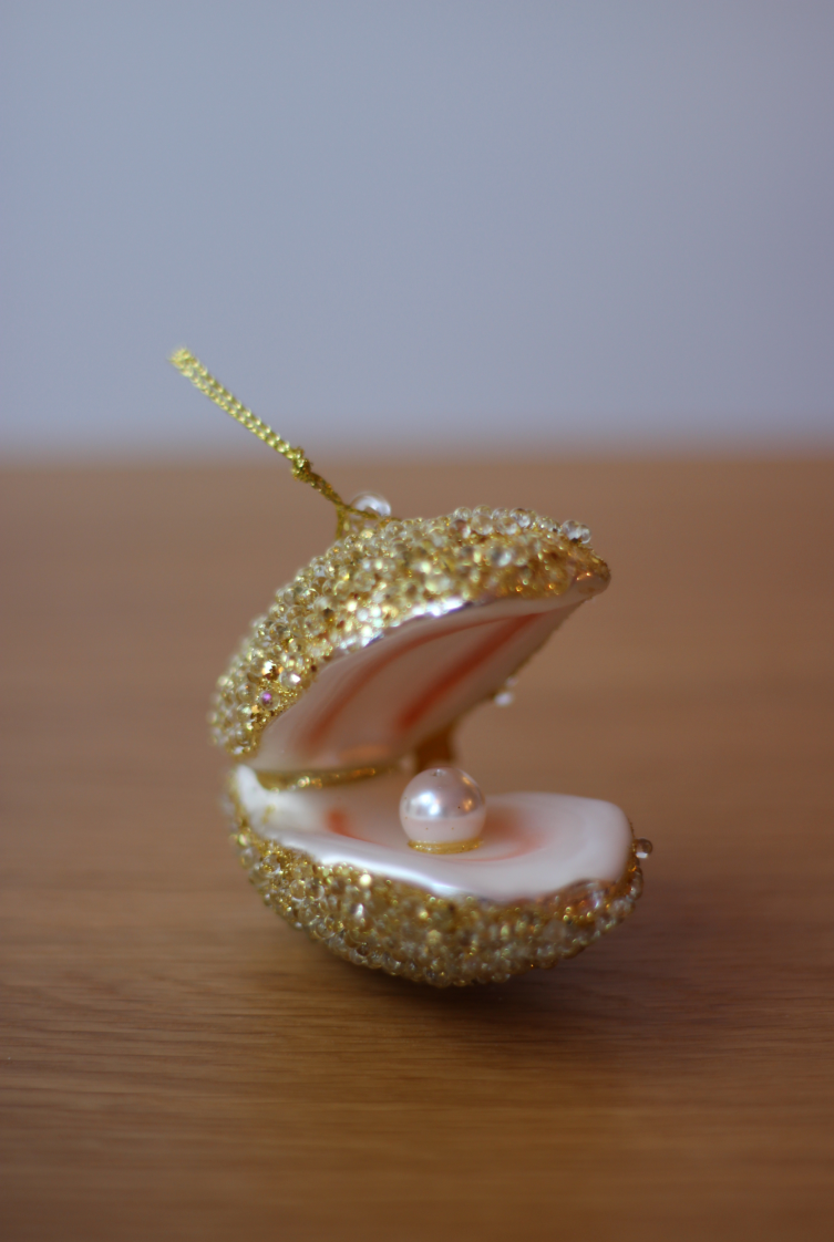 Champagne Oyster Christmas Decoration