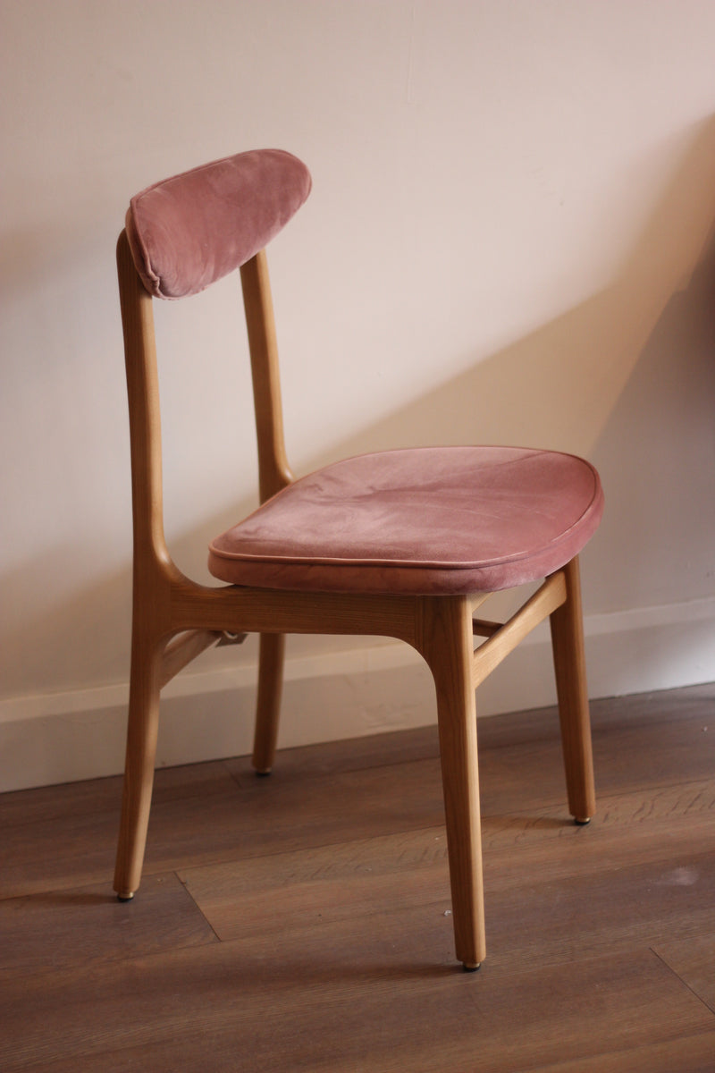 200-190 Dining Chair - Mid Century Design
