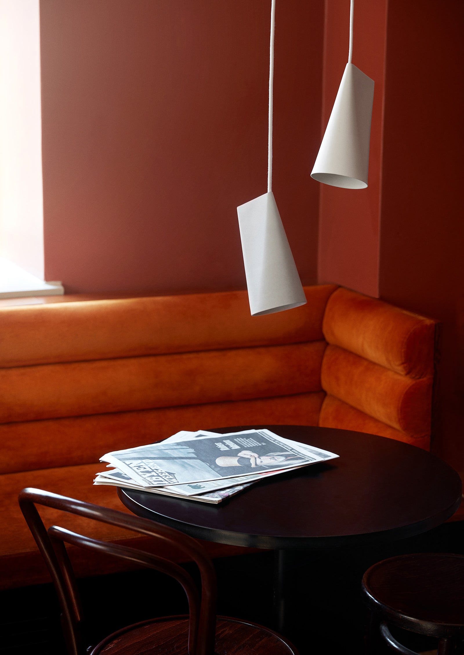 Moebe ceramic table lamp store