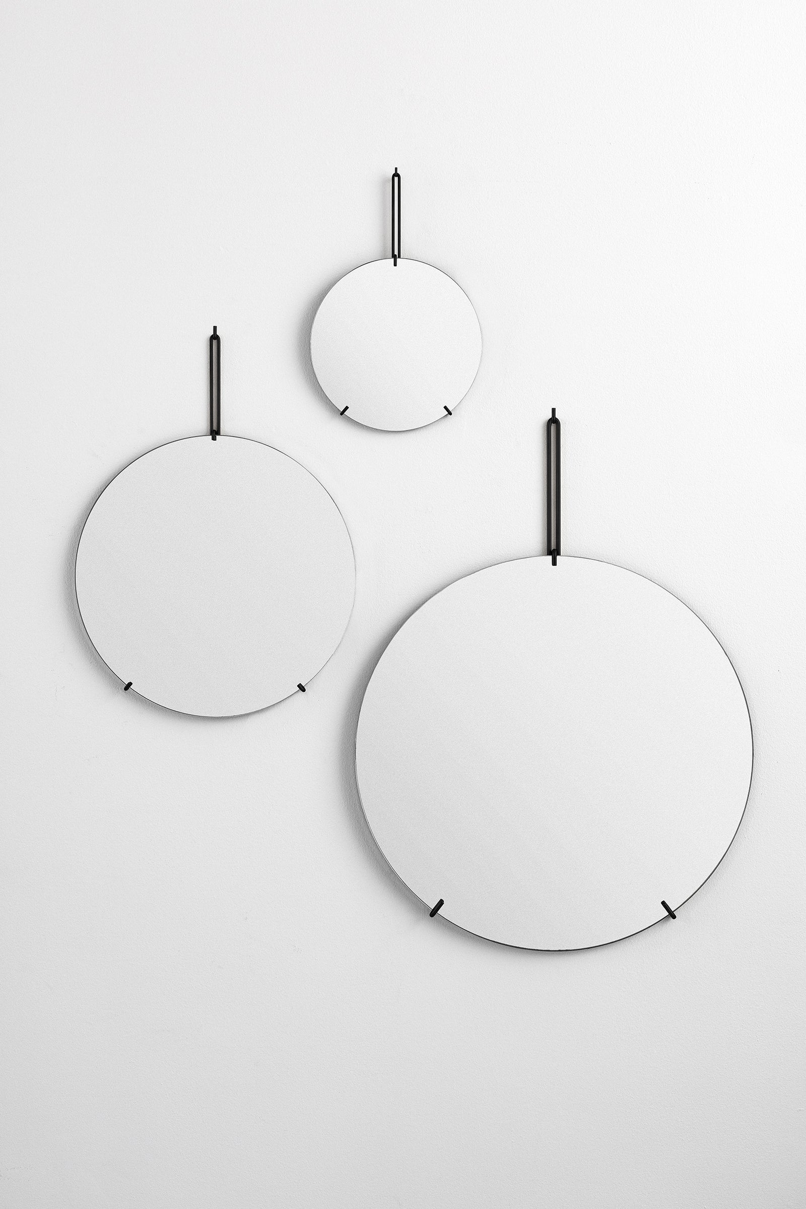Round Wall Mirror by Moebe – April & The Bear