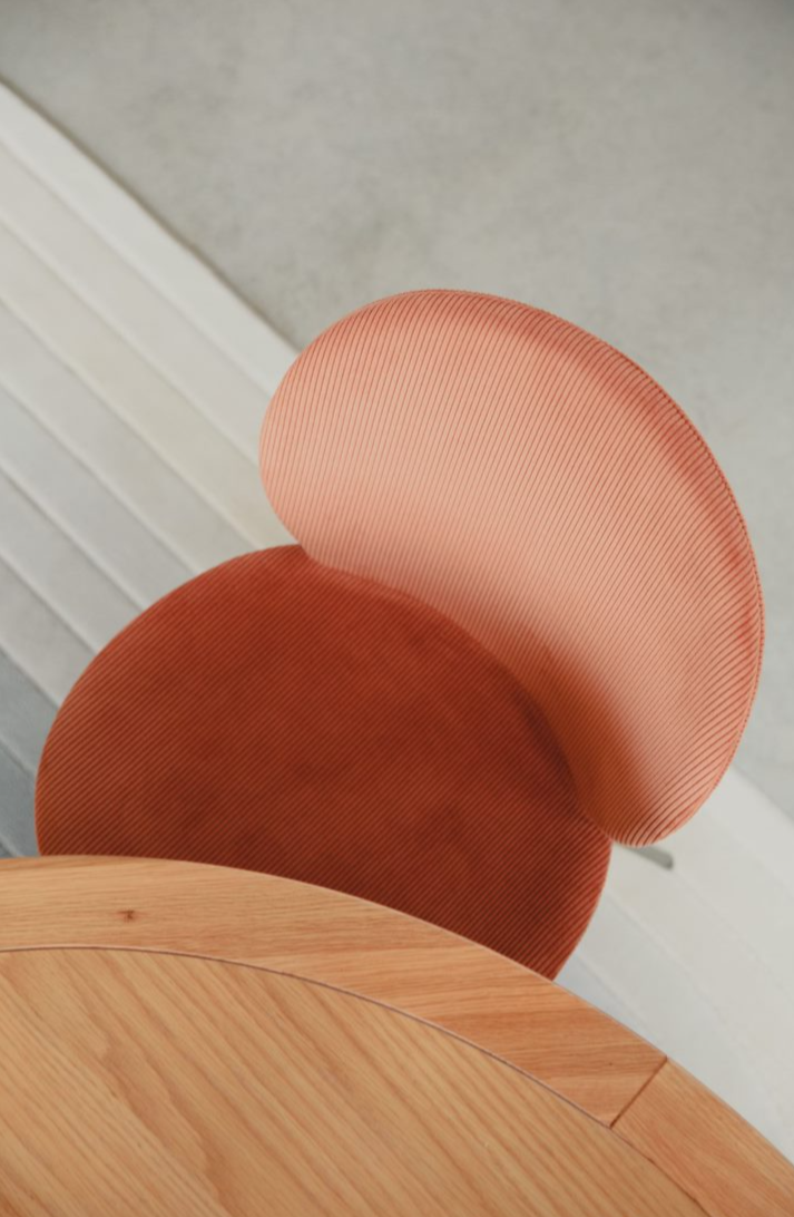 Bonnet Dining Chair