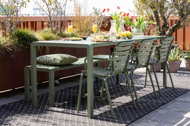 Vondel Outdoor Table